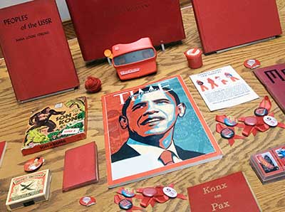 ICI-LIBdisplay_red_handed-w